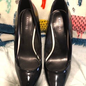 Shine with this heels